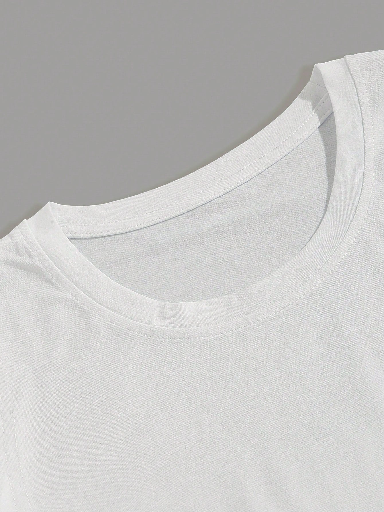 The Signature Essential Crew Neck T-Shirt