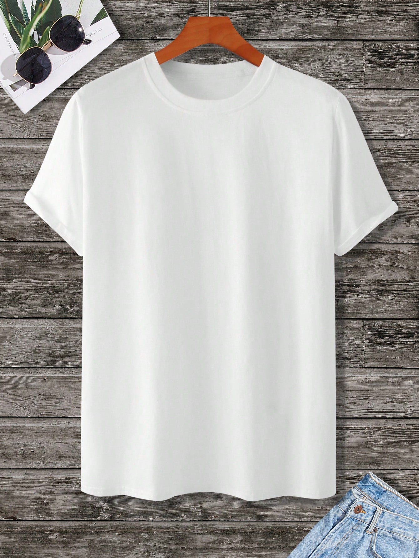 The Signature Essential Crew Neck T-Shirt